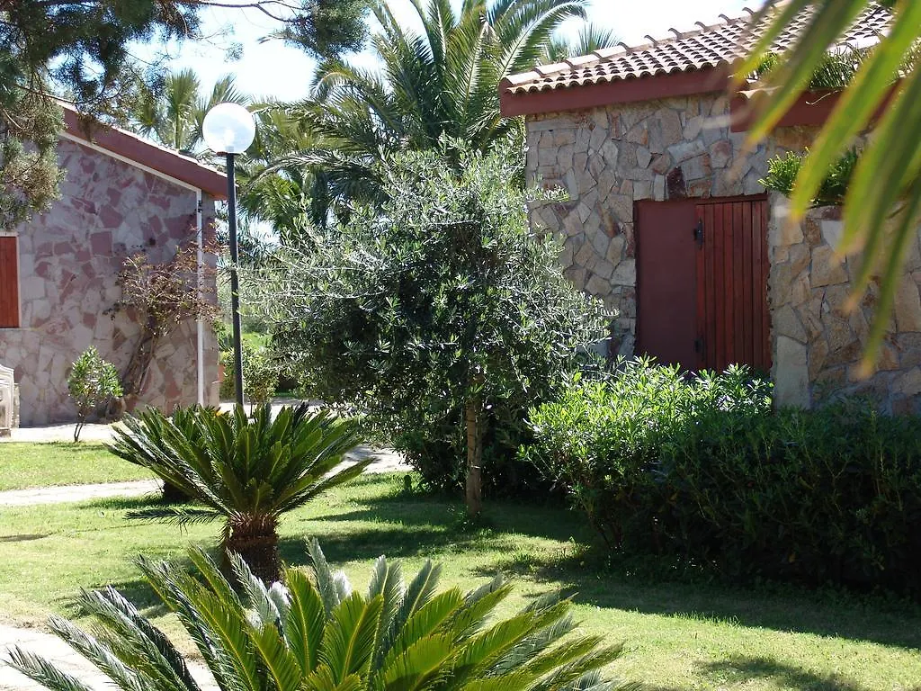 Hotel Il Gabbiano Chia 3*,  Italien